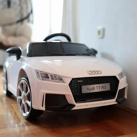 아파트 Nika Sa Jacuzzijem *