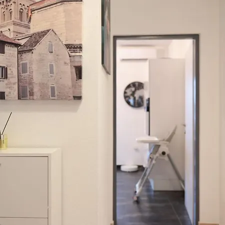 Nika Sa Jacuzzijem 아파트 자다르