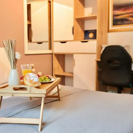 아파트 Nika Sa Jacuzzijem 자다르