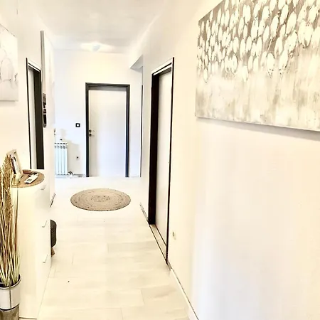 아파트 Nika Sa Jacuzzijem