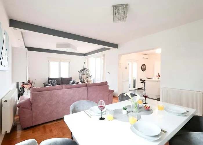 Apartman Nika Sa Jacuzzijem * Zadar