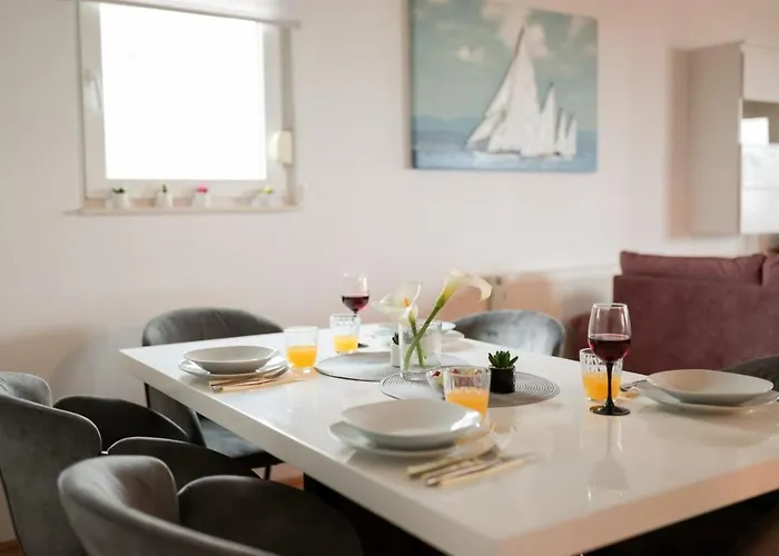 Apartman Nika Sa Jacuzzijem Zadar