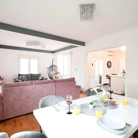 Apartman Nika Sa Jacuzzijem * Zadar