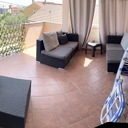 Apartman Nika Sa Jacuzzijem Apartment Zadar