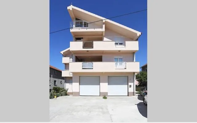 Apartmán Nika Sa Jacuzzijem